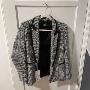 NWT Zara Black and White Blazer